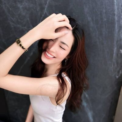 eieiei2404's profile picture. Linglingkwong 🦮🌞 หลิงออม 💜