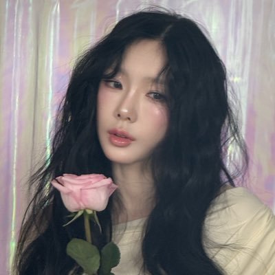 ty1ov2's profile picture. 탱얘