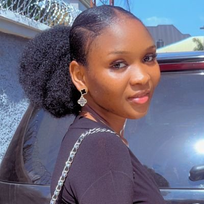 Hi! I’m Blessing Oma, /A dedicated UI/UX designer focused on creating user-centric designs that tell a story. /Let’s work together to build something amazing!