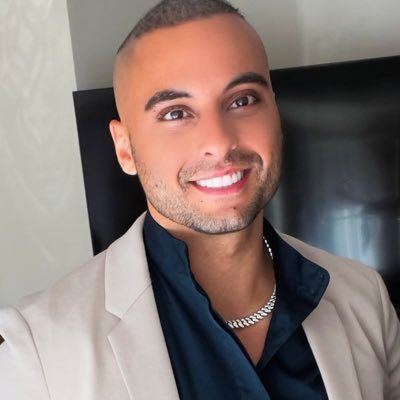 Crypto Ambassador of the UAE - instagram @ Moe.Valerian