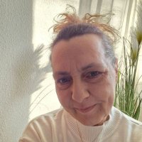 Ela@Rote Rose (@viaengelteufel) Twitter profile photo