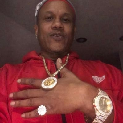 Hi People I'm Republican I Rap sing and do reggae music I'm a Man of many Trades please like and subscribe to YouTube channel called @Detroitstreetlawyer