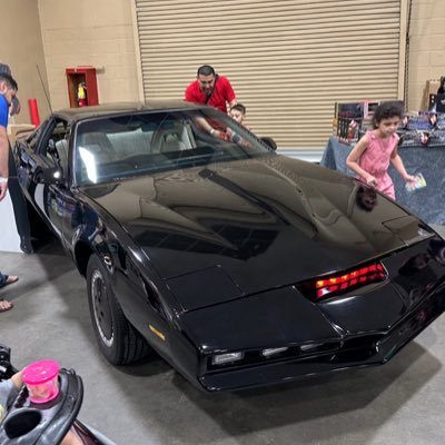 pjdavey14's profile picture. 