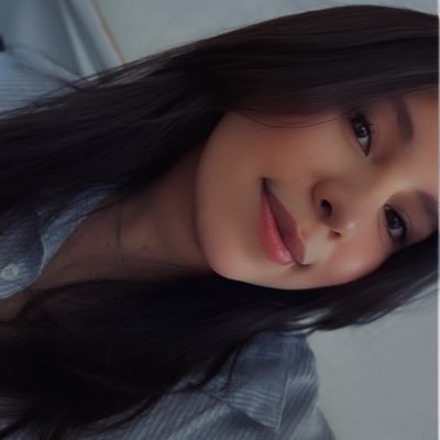 Hay tres cosas en esta vida que no debes perder: tu sonrisa, tu alegría y tu forma de ser.✨