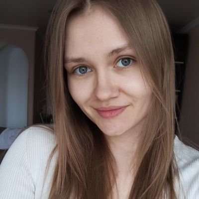 Vansserra's profile picture. 99% traditional artist✨. My hope and rock, my best manifestation - my paintings🌔 NFT art on https://t.co/5QgleKhNfw