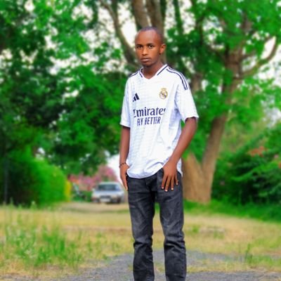 Daniel_ntoros's profile picture. Legends fade. I’m Immortal