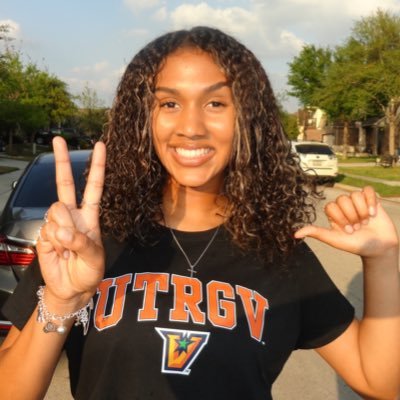 @UTRGVWSoccer commit 30’ | C/O ‘26| SHS (6A) ⚔️| SA City 07 GA #4| 5’11, F/W | NCAA ID: #2502511778 OPOTY, Express News Player of The Week