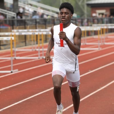 C/O ‘26| Varsity Track 🏃🏾| Gadsden city HS| 400m, 200m | 3.2 GPA📚|2x AL state qualifier | 49.8 400m 22.5 200m|Email~jermaineblaylock24@gmail.com