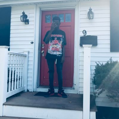 /Brockton ma/class of 29/5’8/130lbs/ #3/Wr/Rb/Db/ contact at 1-954-822-2053 or Guervil@icloud.com on messages /instagram Jg3frmthe508/