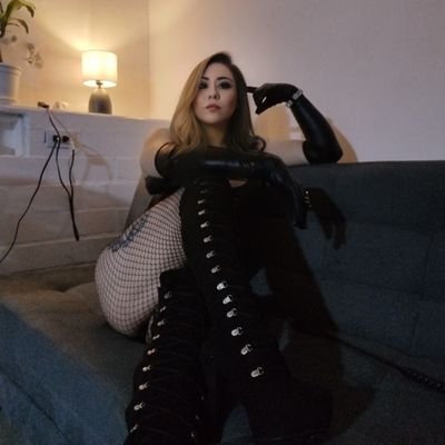 jade_dominatrix's profile picture. Dominatrix Pro 🐷 Little Pig, Your life only has meaning by being at my service, under my command and licking my feet | Real sessions |