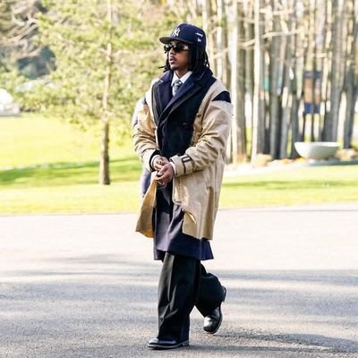 JxmmyBryanz's profile picture. Gemini ♊ 
Stárgázîñg🔭