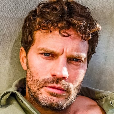 I adore #JamieDornan since he stole my heart as Sheriff Graham. And I've been loving him since then 🤎 (Fan Account runs by @gozdeuca)