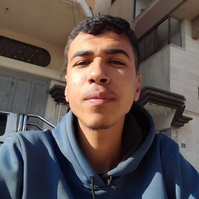 A Palestinian from Gaza tweets about his suffering under the war.🇵🇸💔😭