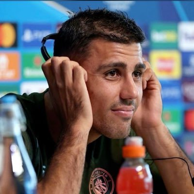 • sporting cristal • rodri's wife • polin & nic-luke supporter • kdb widow • man city • raffo hater
