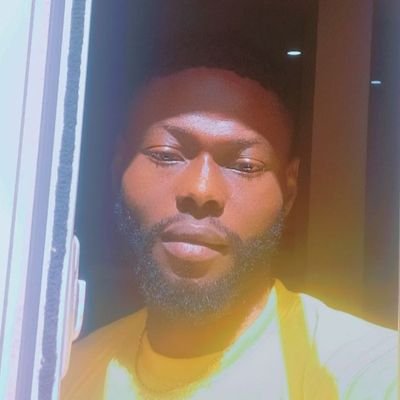 EmmanuelOmamma's profile picture. I'm earning with @Cheelee_Tweet DM me and find out how. L5TGKXDG