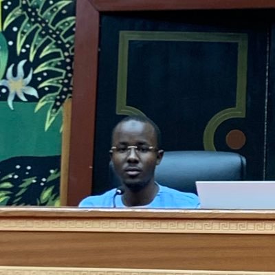 Futur homme d’État | Juriste en formation (ISDD) | Politologue en formation (FSJP-UCAD) | Acteur de développement | Mail : sonexcellencekalidouba@gmail.com.