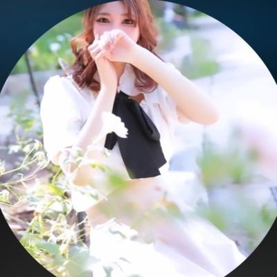 皆を笑顔にする噂のひびきです💗✨
女の子もいけます❣️気になったらDM🫶🏻💗 予約も🆗👍💗