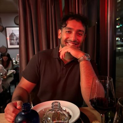 rashadbiz1's profile picture. https://t.co/d8VW7bjIf8