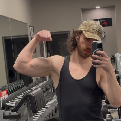 selffowned's profile picture. I have no clue