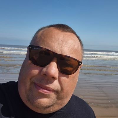 cheekylondoner's profile picture. You Never Take Dagenham Out of Meeee ! Come On You Irons #COYI  P.S My views are my own. #UpThePosh.