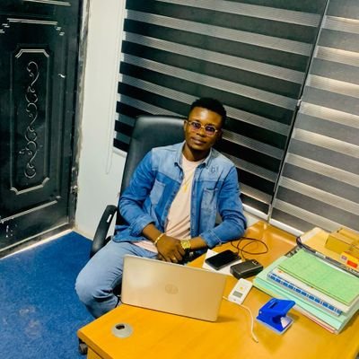 honore_pelly's profile picture. Ingénieur, entrepreneur, Activiste✊
Congolais pour toujours ❤️