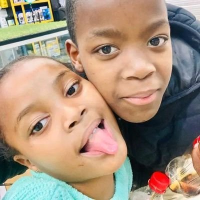 zolani_jacisa's profile picture. Father of two 👫