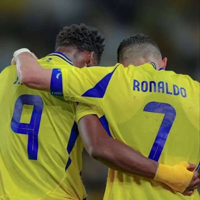 Dan57237Ly's profile picture. 