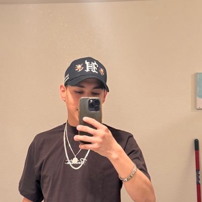 _Migluvin's profile picture. Do things From love Not for Love