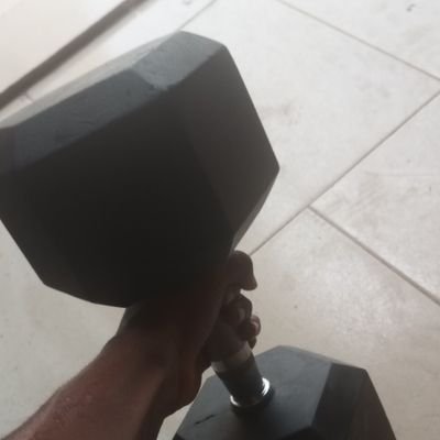 Chibuzor_0377's profile picture. your number one shoes plug//LDS//writer//Chelsea💙