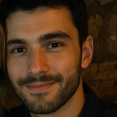 xoglani's profile picture. 