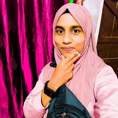 marsidakhatun2's profile picture. https://t.co/52tpQfktz9 (Physics) 
Aspirant