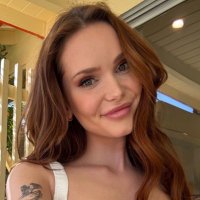 chloe🦊 (@chloefoxxe) 's Twitter Profile