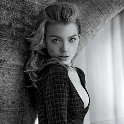 — Breaking hearts and bones. Finding my way back to @CallMeMerlot. |#RP #Kingsman |OC|MC