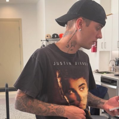 ▶️🦩🦒🦁💟🎧 drew☺︎ JIMWAG🧡