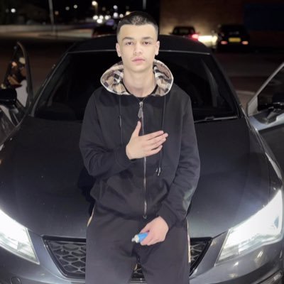 WrittenByDotz's profile picture. https://t.co/b1pg22ASTg