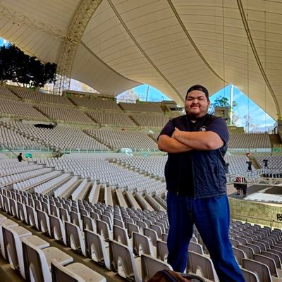 alanthesunshine's profile picture. 29 🎤🔊Lic. en Audio Profesional | Ingeniero de Audio en @azteca | Melómano | Audiófilo | Aficionado de la aviación ✈️