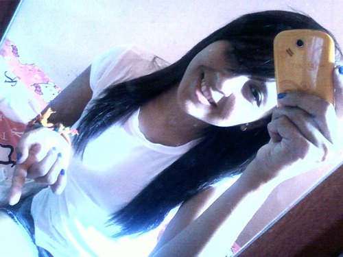 elogios nao me elavam.criticas nao me rebaixam.sou o que sou, nao o que acham...♥♥♥
