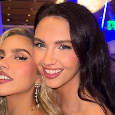 heyybaibai's profile picture. uhh.