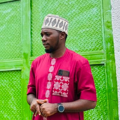 Architect & laser cut | Ambivert finding balance between creativity & solitude | Designing spaces & cutting shapes with precision | Muslim, seeking guidance.