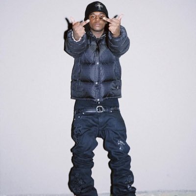 moneyfyee's profile picture. 