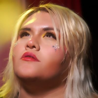canto sones, jarocho, ranchera, boleros y ahora reggaeton.