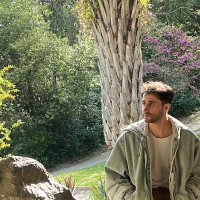 Valentin (@revo405) 's Twitter Profile