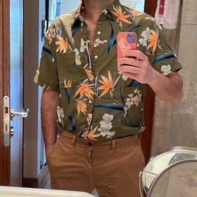 TsidVicious's profile picture. Αριστοκράτης☘️ ⚜️ 小熊座