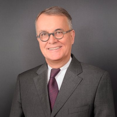 jcwatiez's profile picture. Haut-fonctionnaire & dirigeant associatif | Écrire, transmettre, agir | Auteur entre vers et prose 📚