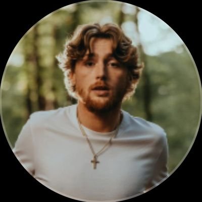 ZimmermanB53066's profile picture. Lynn private 😊