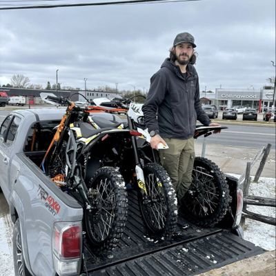 location Chicago good quality surron bike both space part quality good location at Chicago price good surron and delivered is going on in Chicago💯💬