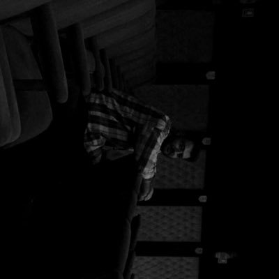 _rmzni's profile picture. #سکوت_سیاه