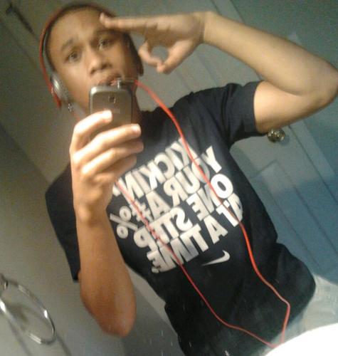 fowler_kris's profile picture. #TeamLightSkin #TeamBulls #TeamSteelers #TeamNIKE #TEAMFOOTBALL