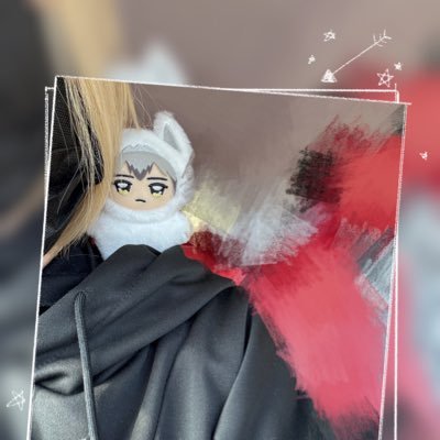 成人済、25↑ 見る専、日常、お取引用、稀にコス写真。派手髪が好き。腐ヲタ、hrak🥦/呪乙🦴、🐶巻/🏐🦊箱推しの①⑩最推し🏐の夢やらCPやら色々沼ってます。基本CP地雷無の雑食なので、なんでも見る。