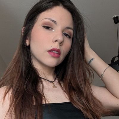 £50+ to speak | your favorite hypno domme | mommy findomme | intoxicating | alt for replies: @serveinarialt https://t.co/5gVadZgAsW